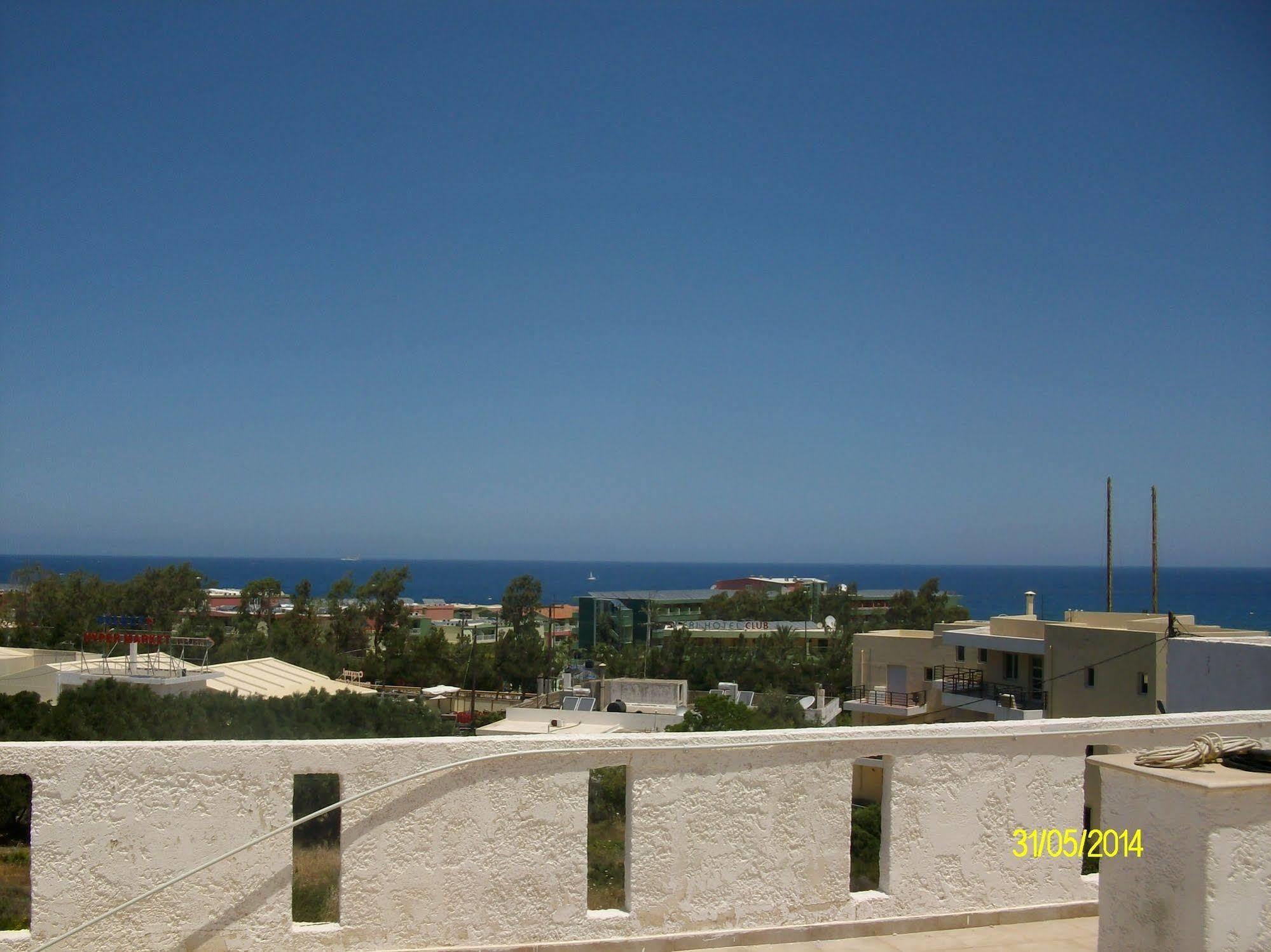 Krits Hotel Hersonissos  Exteriör bild